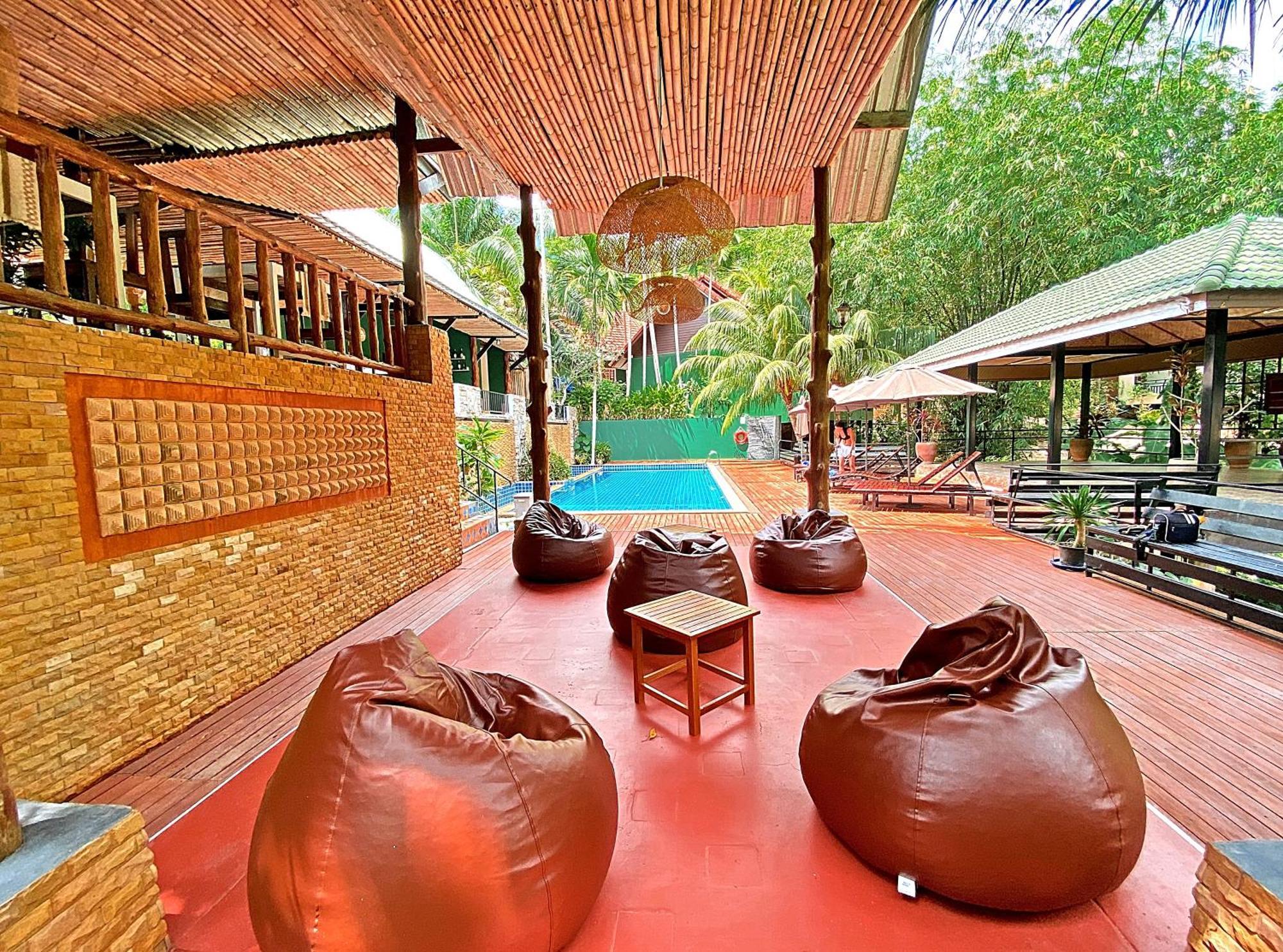 Phuket Jungle Experience Resort Karon Eksteriør billede