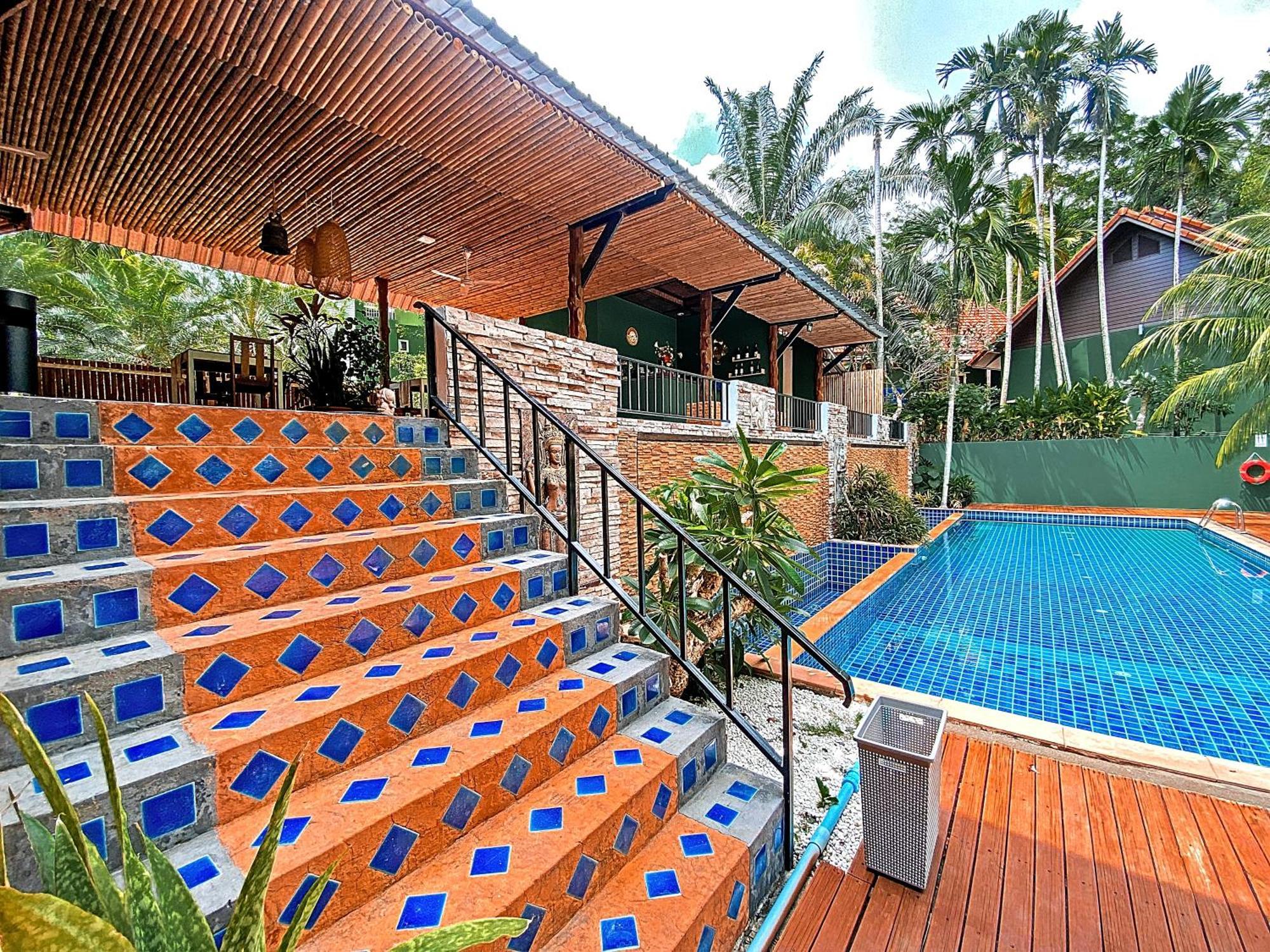 Phuket Jungle Experience Resort Karon Eksteriør billede