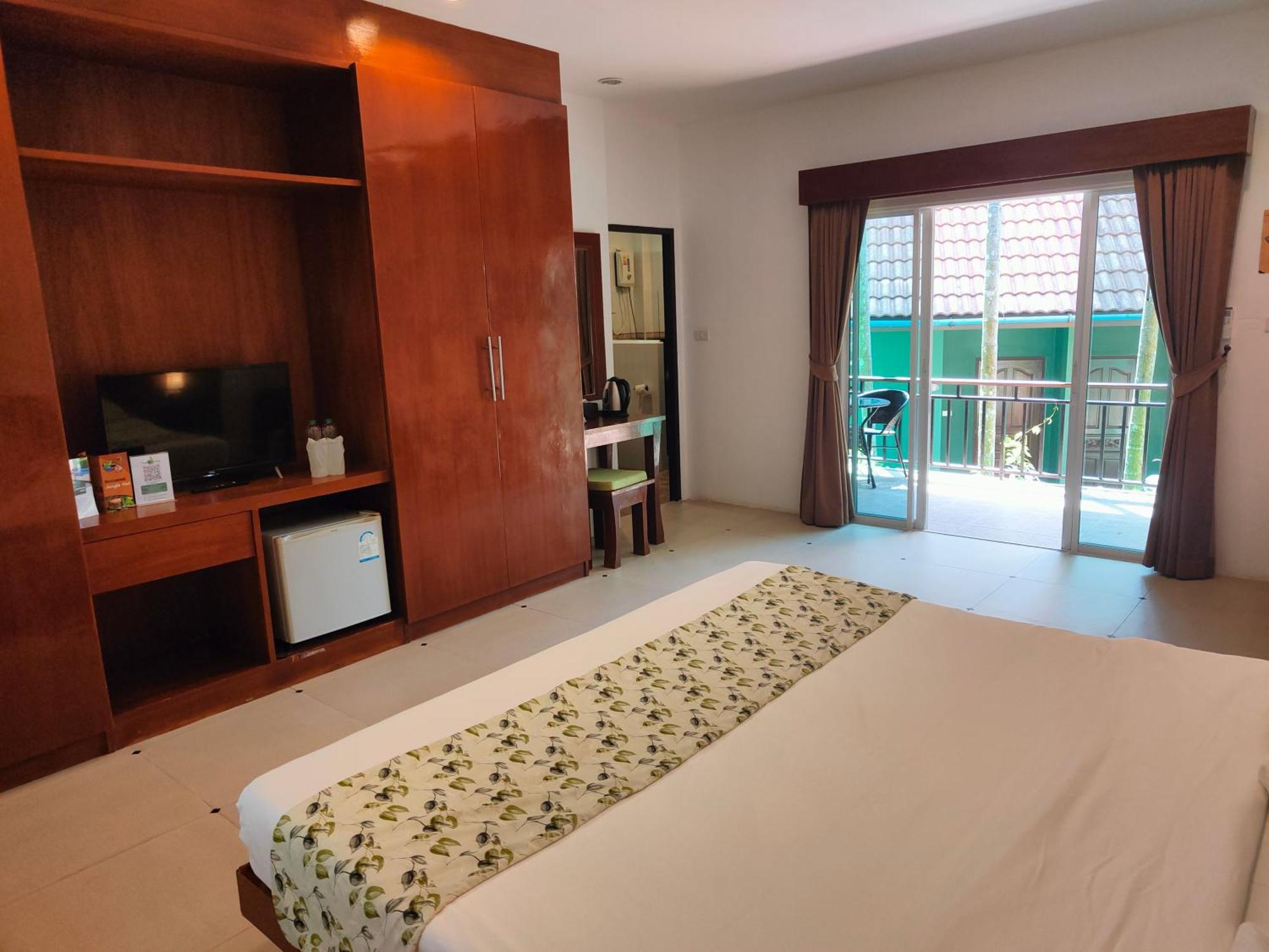 Phuket Jungle Experience Resort Karon Eksteriør billede